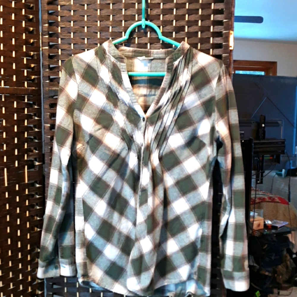 Flannel long sleeve shirt